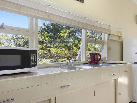BiJ's On The Beach - 200 Metres To The Water - Accommodation Mount Tamborine 2