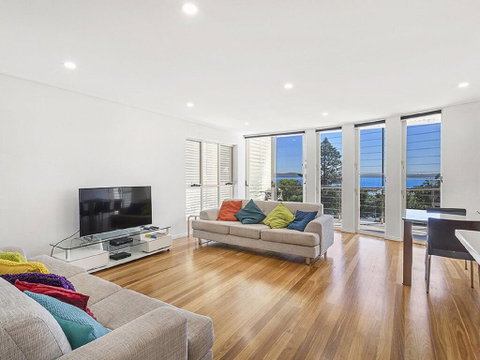 Blue Bird At Nelson Bay - Accommodation Mount Tamborine 1