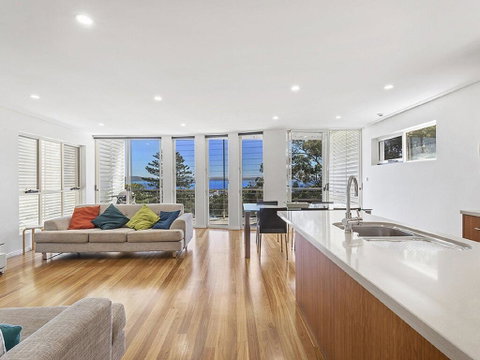 Blue Bird At Nelson Bay - Accommodation Mount Tamborine 0