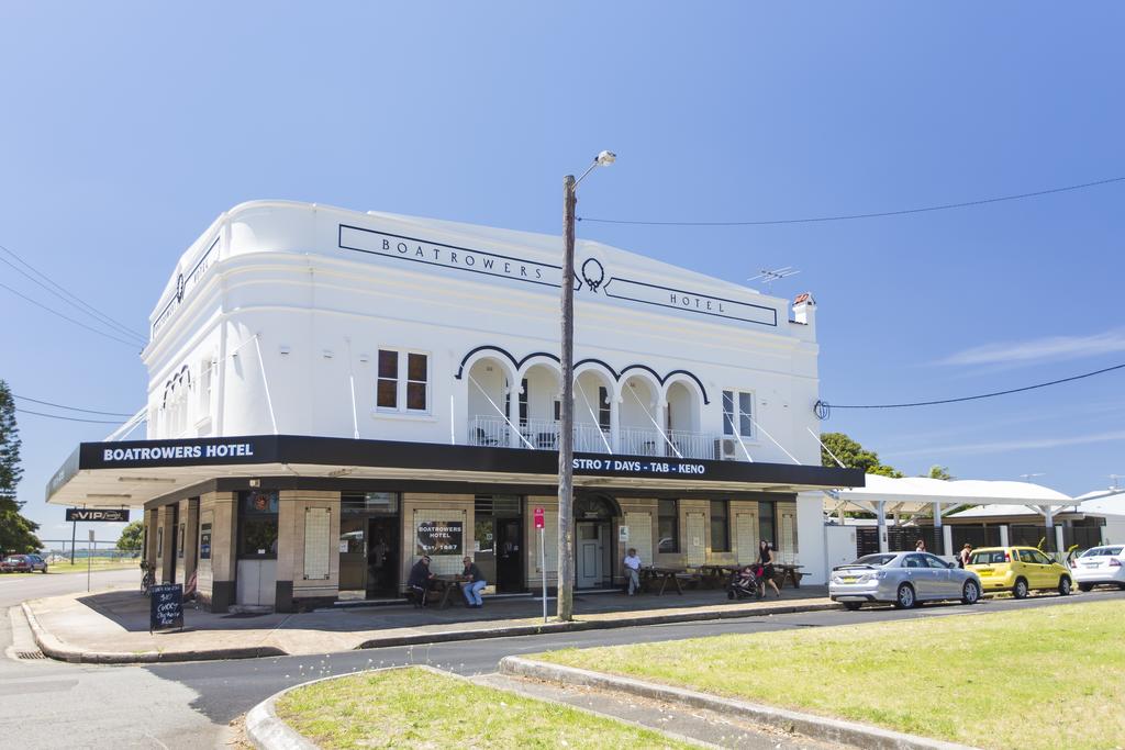 Stockton NSW Accommodation Mount Tamborine