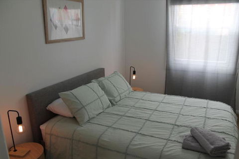 The Renmarkable Cottage - Accommodation Mount Tamborine 2
