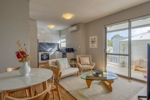 The Nordic Nook - A Relaxed Redcliffe Stay - Accommodation Mount Tamborine 2