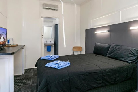 Tinman Roadhouse - Accommodation Mount Tamborine 0