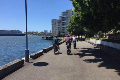 Sydney Harbour Discovery Tour - Accommodation Mount Tamborine 4
