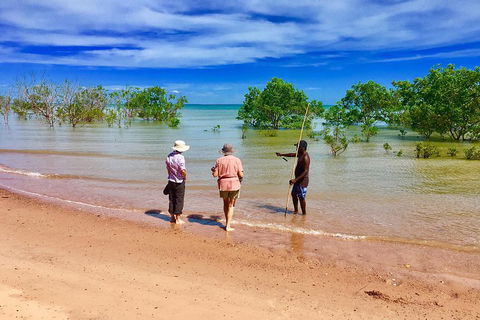 Gay-Wu Woman's 5 Day Yolngu Homeland Tour - Accommodation Mount Tamborine 5
