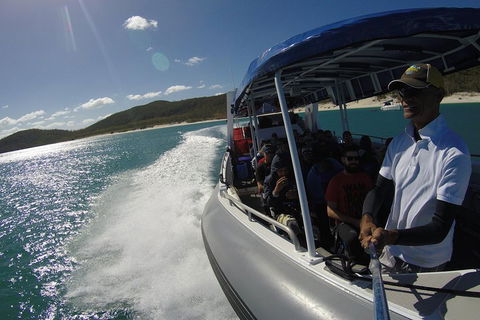 Whitehaven Beach Day Tour With Snorkel In Whitsundays Island - Accommodation Mount Tamborine 2