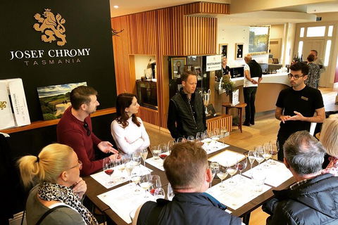 Tamar Valley Wine And Gin Tour With Lunch - Accommodation Mount Tamborine 0
