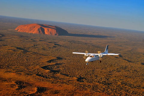Scenic Flight: Uluru Rock Blast - Accommodation Mount Tamborine 3