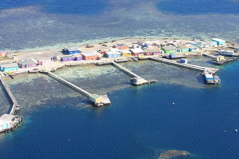 Pink Lake + Abrolhos Islands Scenic Flight - Accommodation Mount Tamborine 1