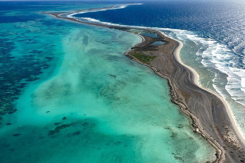 Pink Lake + Abrolhos Islands Scenic Flight - Accommodation Mount Tamborine 3