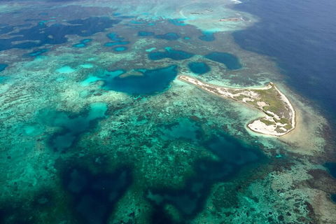 Pink Lake + Abrolhos Islands Scenic Flight - Accommodation Mount Tamborine 5