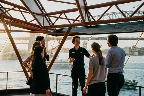 Sydney Shore Excursion: Sydney Opera House Walking Tour - Accommodation Mount Tamborine 4