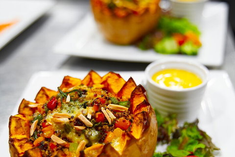 Spirit Of Melbourne Dinner Cruise - Accommodation Mount Tamborine 2