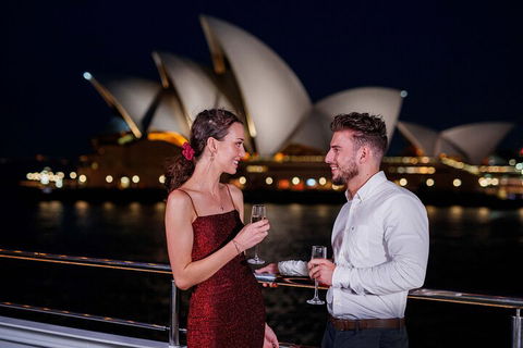 Sydney Harbour Dinner Cruise - Accommodation Mount Tamborine 3