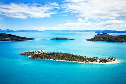 Whitehaven Beach And Daydream Island Cruise - Accommodation Mount Tamborine 5