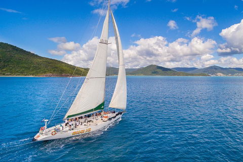 2-Night Whitsundays Sailing Cruise Incl. Whitehaven Beach & Great Barrier Reef - Accommodation Mount Tamborine 3