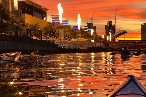 Melbourne Sunset Kayaking Experience With Dinner - Accommodation Mount Tamborine 4