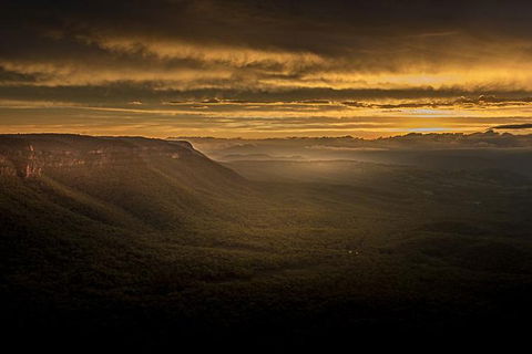 Blue Mountains Small Group Tour Enjoy A Sleep In, Waterfalls, Sunset & Dinner - Accommodation Mount Tamborine 3